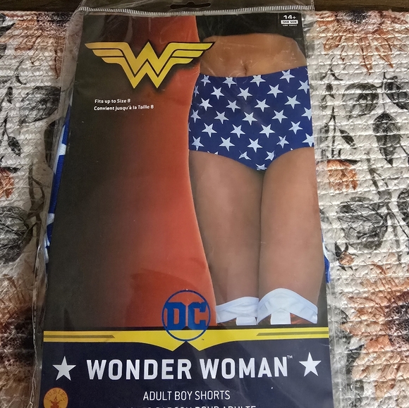 Costume - Picture 5 of 8